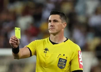 Rafael Klein é definido como árbitro de confronto entre Palmeiras e Cruzeiro