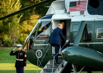 Trump ordena testes imediatos de armas nucleares em resposta a Rússia e China