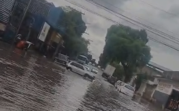 Temporal com granizo atinge cidades do Leste de Minas e causa estragos