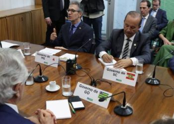 Romeu Zema participa de reunião sobre segurança pública em Brasília