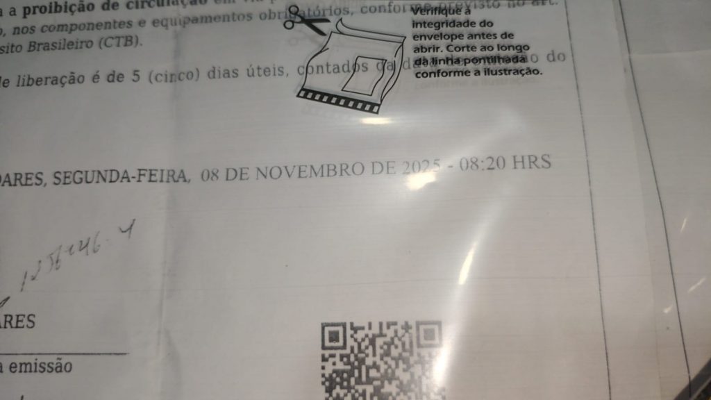 Homem é preso ao tentar retirar moto de pátio do Detran com documento falso em Valadares