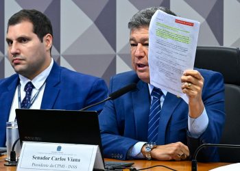 Carlos Viana critica decisão do STF que garantiu silêncio a suspeito de fraudes no INSS