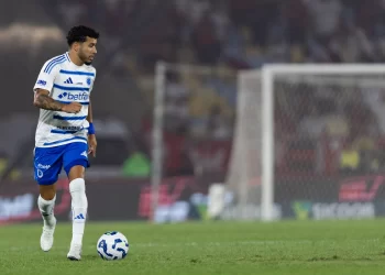 William mira recorde pessoal de assistências pelo Cruzeiro em 2025