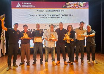 Cachaça valadarense conquista troféu Ouro em concurso mineiro