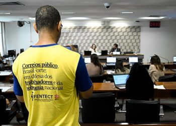 Assédios e falta de transparência agravam crise nos Correios, afirmam funcionários