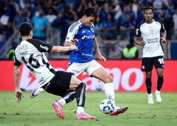 Cruzeiro e Corinthians iniciam disputa por vaga na final da Copa do Brasil