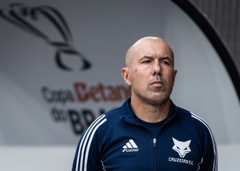 Cruzeiro anuncia saída do técnico Leonardo Jardim