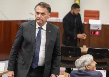 Justiça atesta que Bolsonaro vai terminar de cumprir pena em 2052