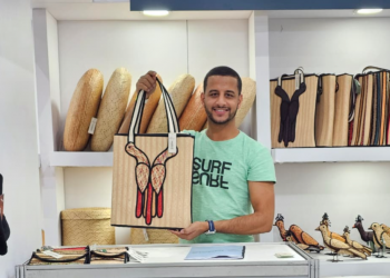 Associação de Antônio Dias leva tradição centenária do trançado de palha à Feira Nacional de Artesanato