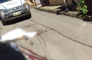 Homem morre após ser atingido por golpe de canivete no pescoço durante briga com ex-companheira