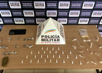 PM apreende adolescente com grande quantidade de drogas em Caratinga