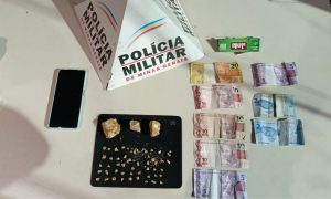 Homem é preso com 53 pedras de crack em Vila Nova, distrito de Manhuaçu