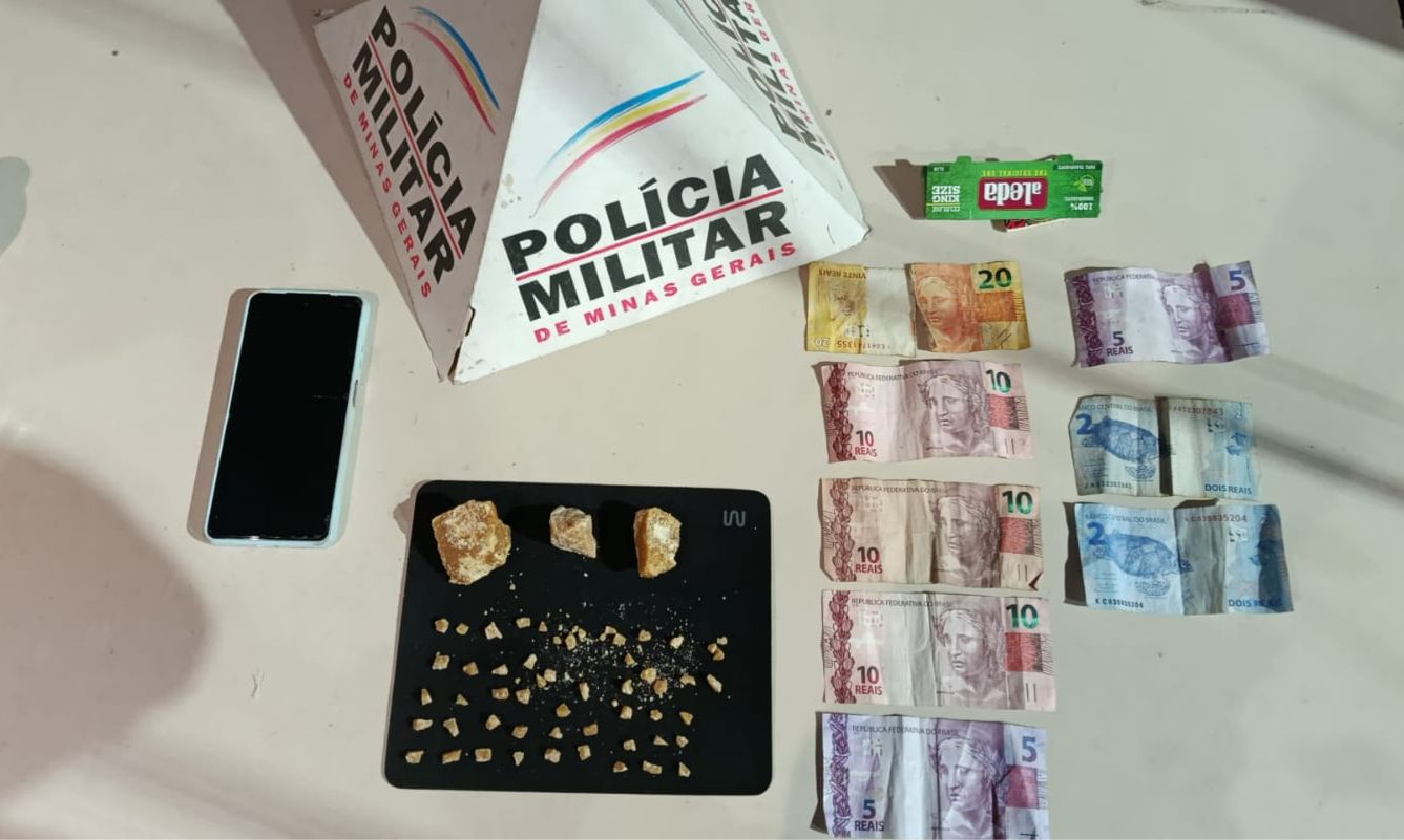 Homem é preso com 53 pedras de crack em Vila Nova, distrito de Manhuaçu