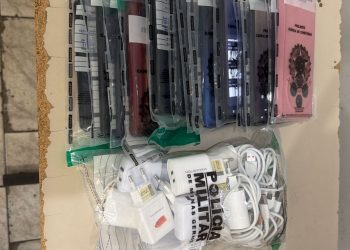 Quatro pessoas são detidas ao tentar ingressar celulares pelo muro do Ceresp de Valadares