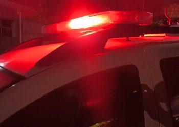 Homem é preso após agredir companheira no bairro Santa Rita