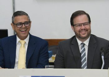 Câmara homenageia lideranças da advocacia valadarense em sessão solene