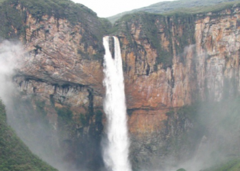 MPMG firma TAC para reabrir Cachoeira do Tabuleiro em Conceição do Mato Dentro