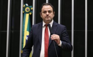 Deputado Glauber Braga tem mandato suspenso por seis meses
