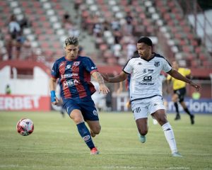 Democrata vence o Itabirito fora de casa na estreia do Campeonato Mineiro