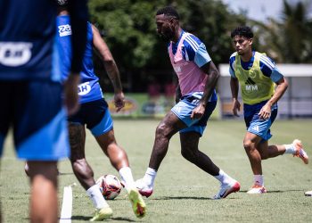 Regularizado no BID, Gerson pode estrear pelo Cruzeiro contra o Democrata