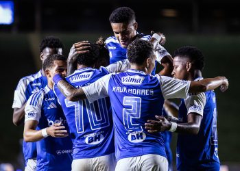 Jovens da base decidem e Cruzeiro vence o Tombense fora de casa