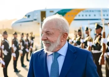 Lula fará cirurgia de catarata no olho esquerdo na sexta-feira