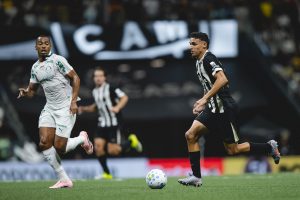 Atlético e Palmeiras fazem jogo movimentado e empatam em 2 a 2 na estreia pelo Brasileirão