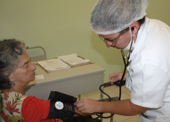 Clínicas da UNIVALE realizam mais de 91 mil ações em saúde em 2025