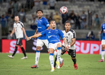 Democrata vence o Cruzeiro no Mineirão