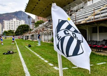 Democrata define elenco e aposta em grupo experiente para a temporada