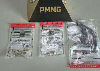 PM apreende arma de fogo e munições em posto de combustíveis em Conselheiro Pena