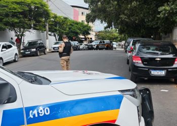 Homem é preso após roubo de mais de R$ 13 mil em frente a banco em Valadares