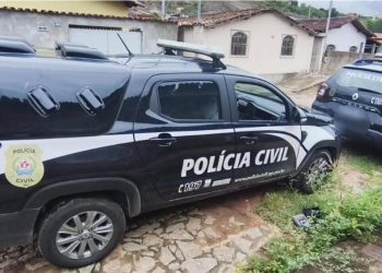 Casal é preso por abandono de incapaz após deixar crianças sozinhas em casa