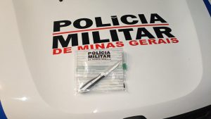 Homem é preso após esfaquear o próprio irmão no bairro Jardim Atalaia