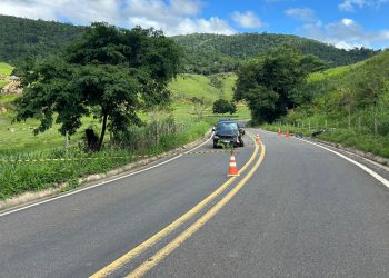 Motociclista morre após colisão com carro em Itabirinha