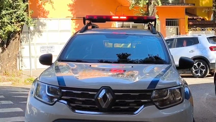 Homem é detido após ameaçar de morte os próprios pais no bairro Santa Rita