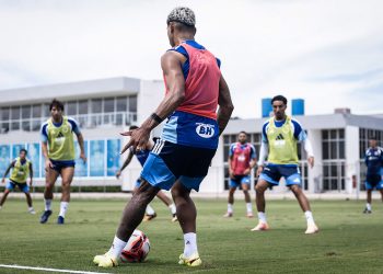 Cruzeiro enfrenta a Tombense fora de casa nesta quarta-feira