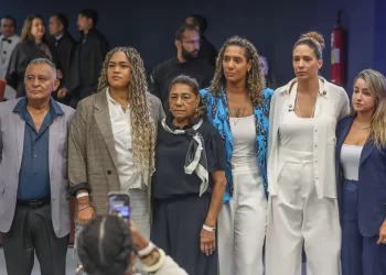 Parentes de Marielle e Anderson esperam justiça e mais investigação