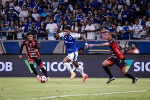 Cruzeiro enfrenta Pouso Alegre neste sábado na abertura das semifinais do Mineiro