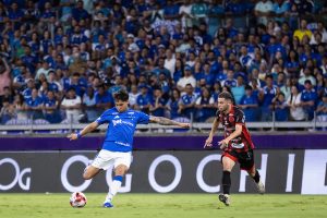 Cruzeiro vence Pouso Alegre no Mineirão e carimba vaga na decisão do Mineiro