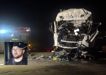 Caminhoneiro morre após colisão entre carretas na BR-116 em Padre Paraíso