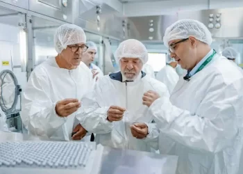 Equipes do SUS começam a receber vacina do Butantan contra a dengue