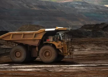 Após vazamento, Justiça paralisa atividades da Vale em complexo de MG