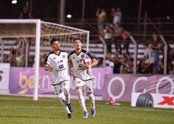 Democrata joga fora de casa buscando reação no Campeonato Mineiro