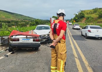 Quatro pessoas morrem em acidente na BR-259, em Valadares