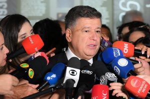 Viana vai recorrer de decisão do STF após ausência de Vorcaro na CPMI do INSS