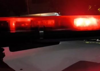 Homem ameaça matar mãe e irmão e acaba preso após surto em casa no distrito de São Vitor