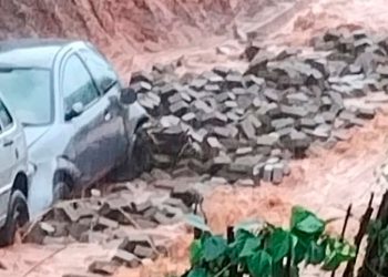Chuva intensa causa danos em Bom Jesus do Galho