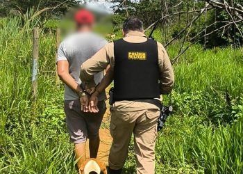 Homem é preso em Periquito após agredir companheira, ameaçá-la de morte e fugir com filha bebê