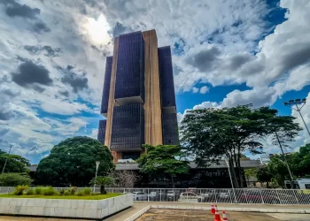 Banco Central reduz juros básicos para 14,75% ao ano